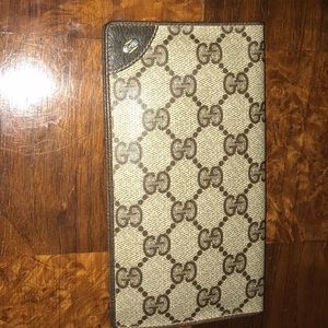 Woman’s Checkbook Holder